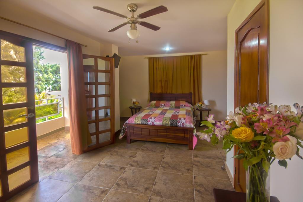 Puerta Sol Inn Manglaralto Phòng bức ảnh