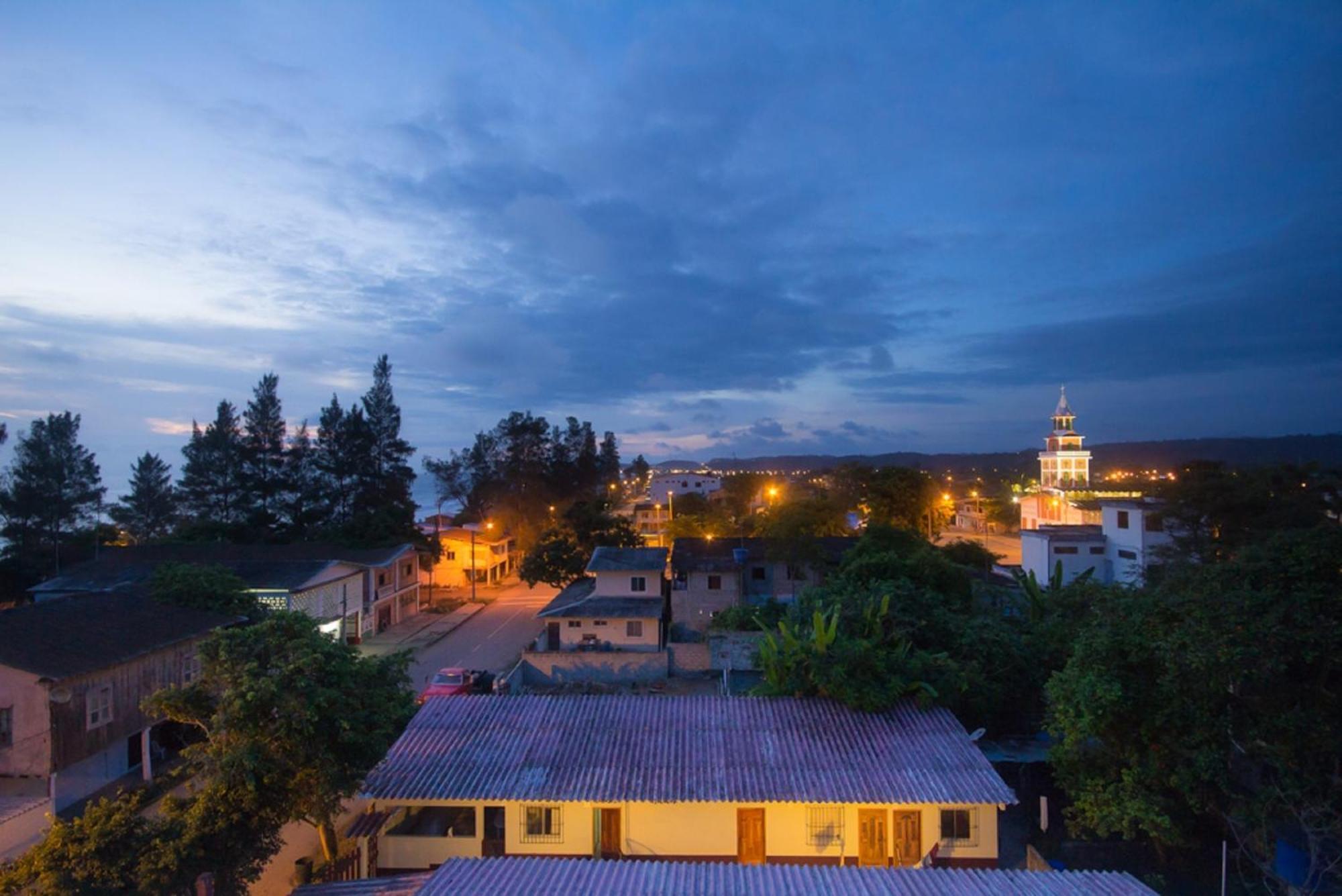 Puerta Sol Inn Manglaralto Ngoại thất bức ảnh