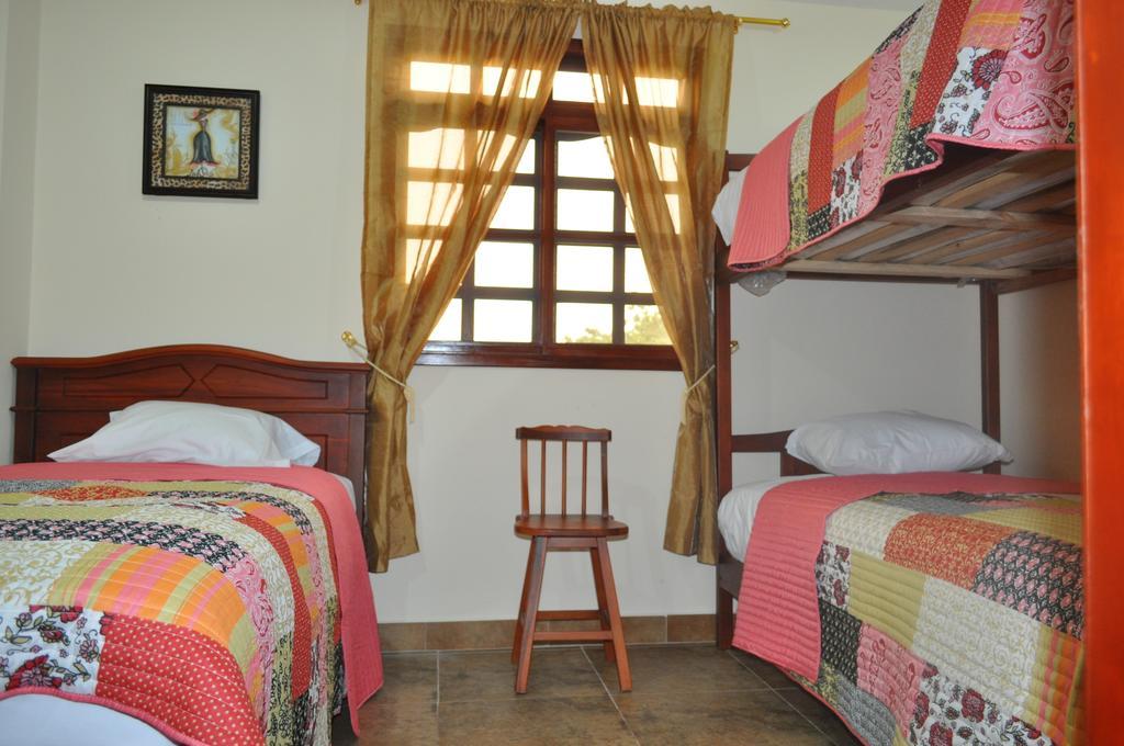 Puerta Sol Inn Manglaralto Phòng bức ảnh